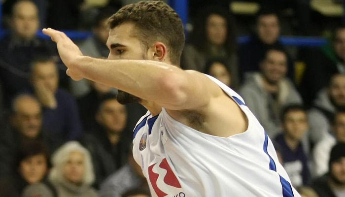 Αποχαιρέτησε ο Καμπ