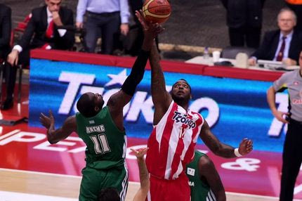 Πως θα φτάσουν στο τρόπαιο οι “αιώνιοι”