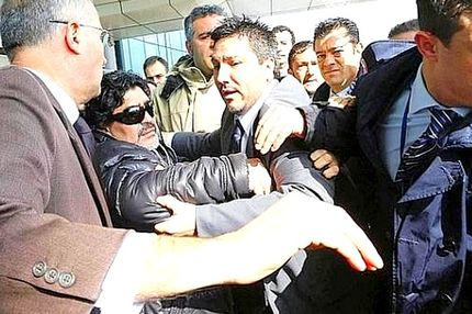 Χαμός στη Νάπολι για τον Μαραντόνα