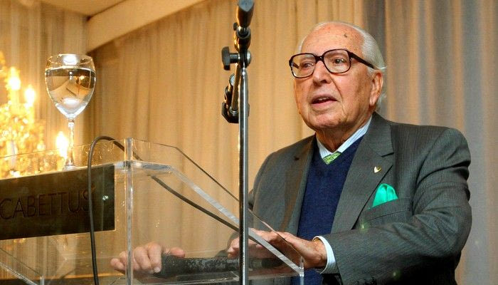 Παραίτηση Μακρόπουλου με αιχμές και… ανάκληση