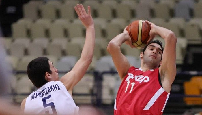 Εκτός δράσης για τουλάχιστον ένα μήνα ο Μαυροειδής