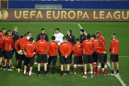 Τα πλάνα του Μίτσελ, υπό το βλέμμα του Βαλβέρδε