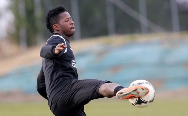 Μικροενοχλήσεις για Ολίσε, Καμαρά