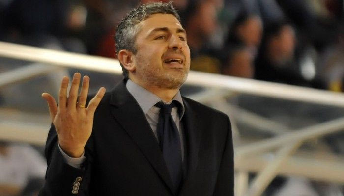 Ανανέωσε ο Βετούλας