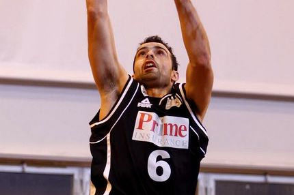 “Ασπρόμαυρες” νίκες στην Πυλαία…