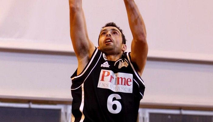 “Ασπρόμαυρες” νίκες στην Πυλαία…