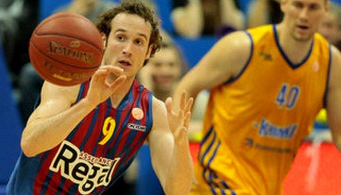 Φεύγει ο Χουέρτας