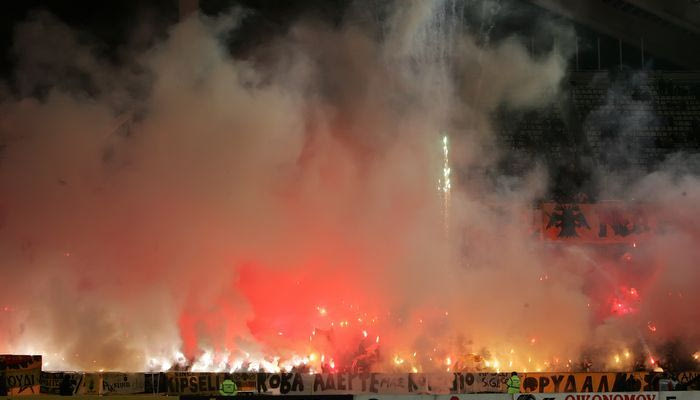 Ανακοινώνει τον αριθμό των διαρκείας