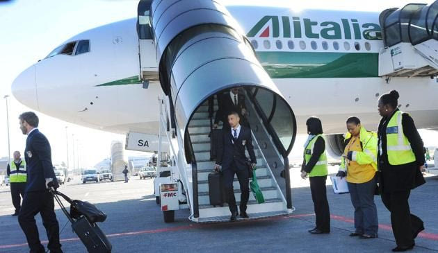 Κεραυνός χτύπησε το αεροπλάνο της Ιταλίας