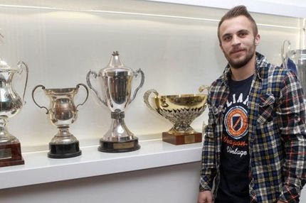 Ανανέωσε ο Αποστολόπουλος