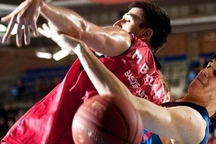 Μπαρτσελόνα-Κάχα Λαμποράλ 83-74