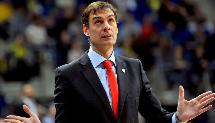 Δεν ψάχνει αντί- Παπανικολάου ο Ολυμπιακός