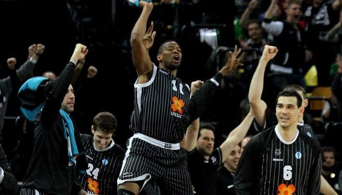Πανηγυρική πρόκριση της Μπιλμπάο στα ημιτελικά