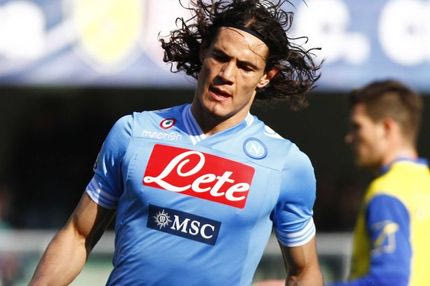 Κλωτσιές για τον Καβάνι ο Ντε Λαουρέντις