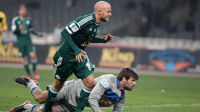 Θέλει να τους κρατήσει στην Παιανία