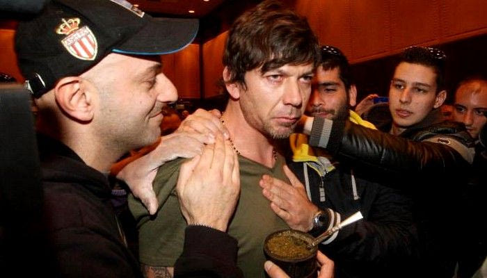 Έφυγε κυριλέ