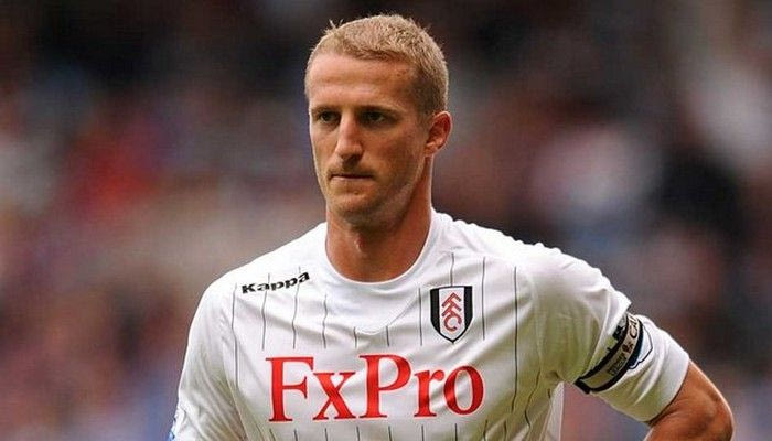 Ανανέωσε ο Χάνγκελαντ