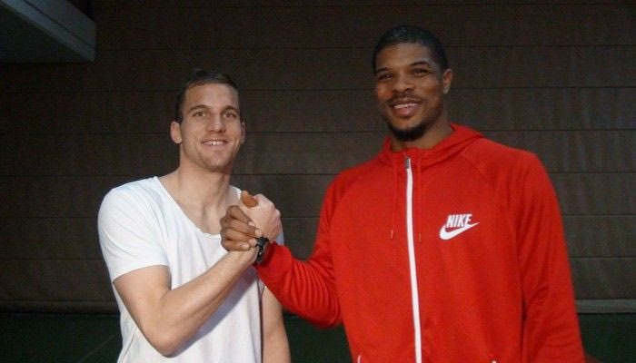 Κοντά στα παιδιά ο Χάινς και ο… Μέγκιερι