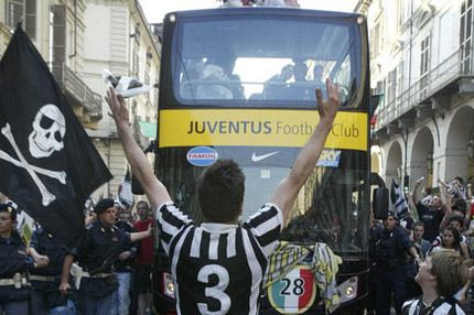 Έσπασαν το πούλμαν της Γιουβέντους