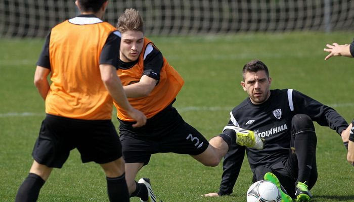 Δοκιμές με αλλαγές και νέα πρόσωπα από τον Δώνη