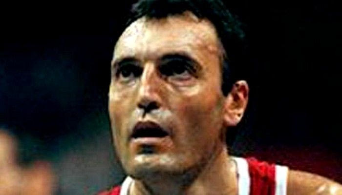 Και ο Μενεγκίν τιμά τον Γκάλη