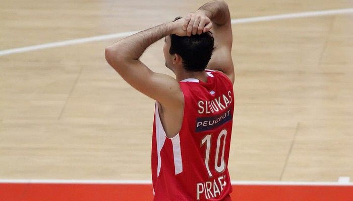 Ολυμπιακός – Μπαρτσελόνα 77-90