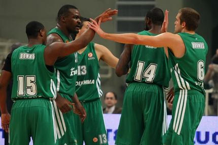 Νίκη-πρόκριση στη Γερμανία