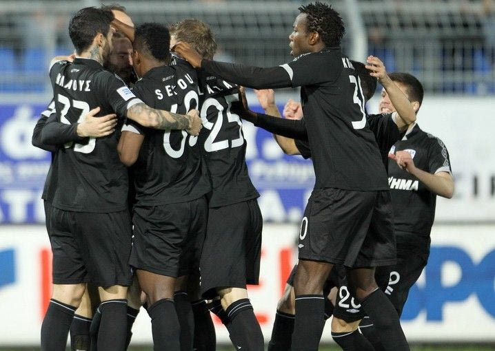 Και ο μήνας έχει εννιά…