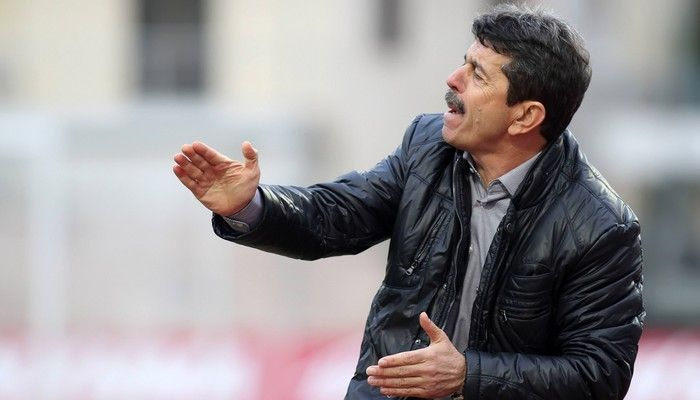 Αναλαμβάνει ο Πετράκης