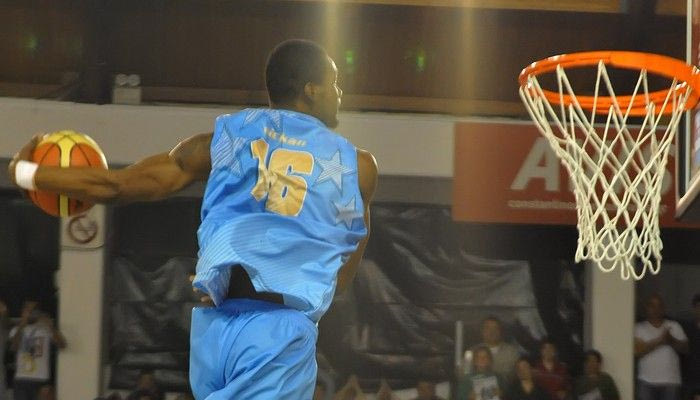 Ο Πέτγουεϊ έκανε την αρχή