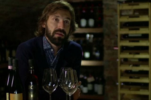 Ο σομελιέ Αντρέα Πίρλο