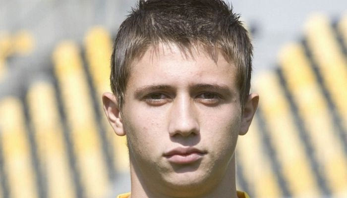 Εξάρθρωση ώμου ο Ρένια