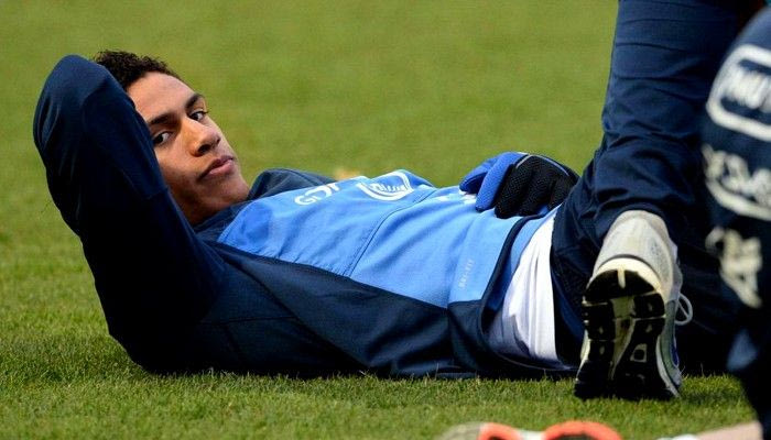 Η Μπαρτσελόνα φλερτάρει με τον Βαράν