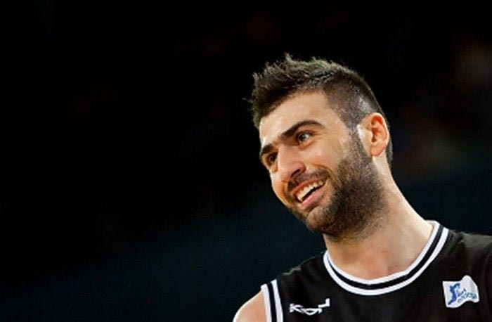 Συνεχίζει στην Εφές ο Βασιλειάδης