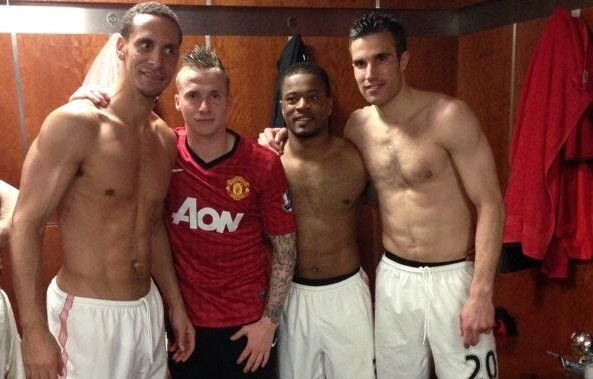 Το γλέντι της Μάντσεστερ Γιουνάιτεντ στα αποδυτήρια