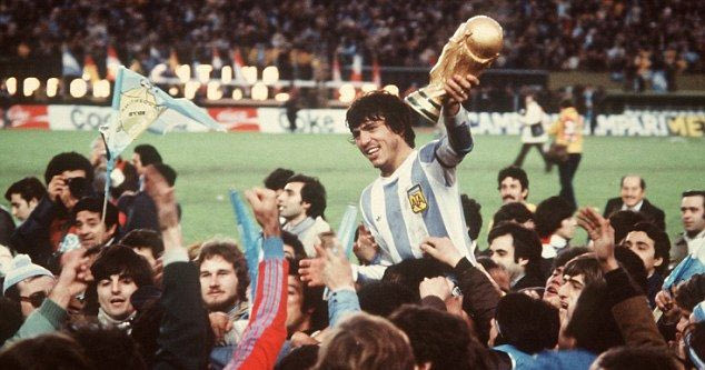 Ύποπτες οι κατακτήσεις Μουντιάλ από Ιταλία, Αργεντινή