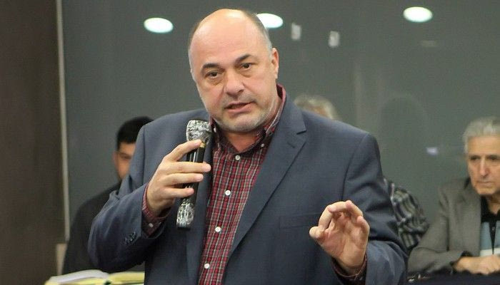 Πήραν στο κυνήγι τον Μπέο
