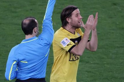 Με απουσίες στο Περιστέρι