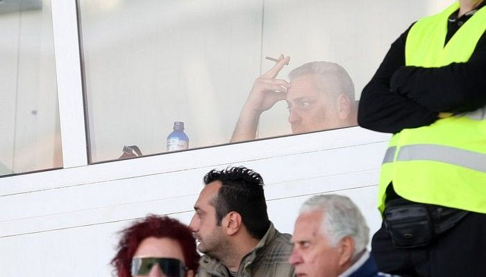 Αποδοκιμασίες στον Δημητρέλο