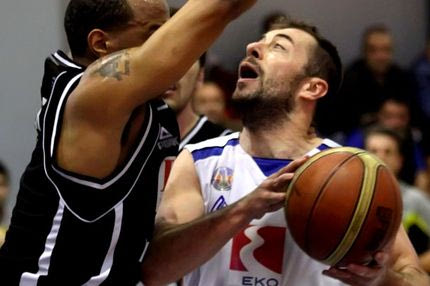 Πανελευσινιακός-ΠΑΟΚ 67-54