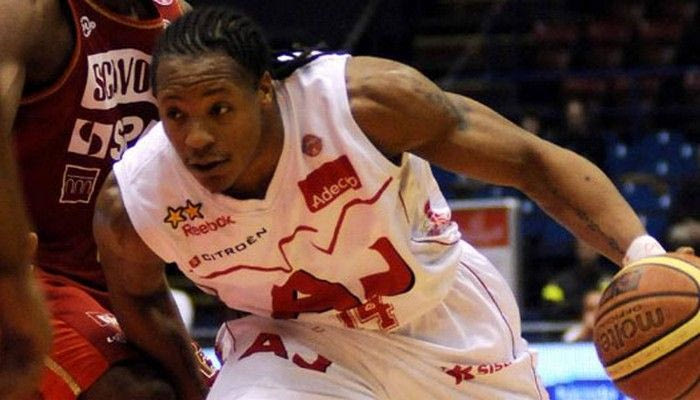 Τιμωρία 4 ετών στον Χόκινς