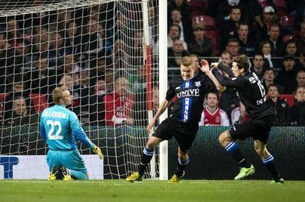 31η αγ.: O Φαν Μπάστεν πλήγωσε τον Άγιαξ