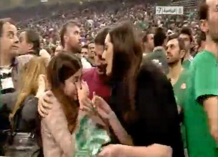 Ξέσπασε σε δάκρυα μετά την ήττα από τη Μπαρτσελόνα (video)