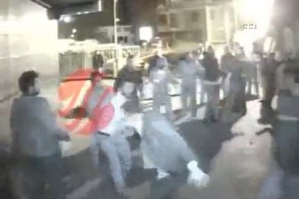 Οπαδοί της Γαλατασαράι έκαναν “ντου” σε τηλεοπτικό σταθμό