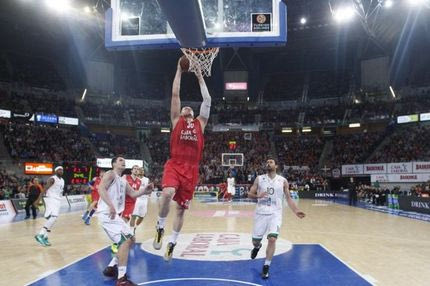 Πέρασε η Κάχα, νίκη για Μπαρτσελόνα