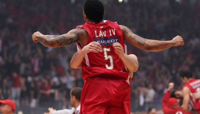 Ο Λο “εκτελεί” την Εφές