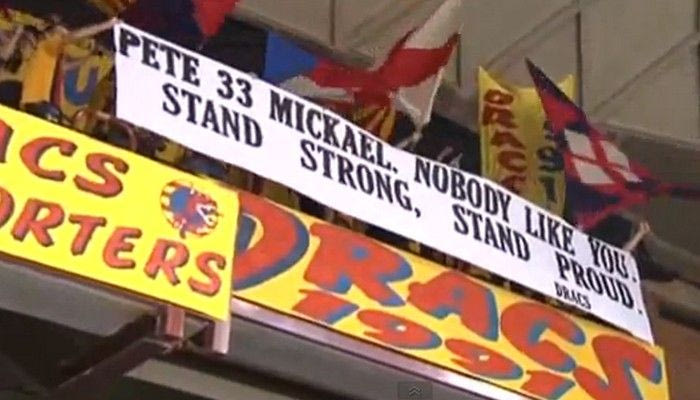 “Στάσου δυνατός και περήφανος”