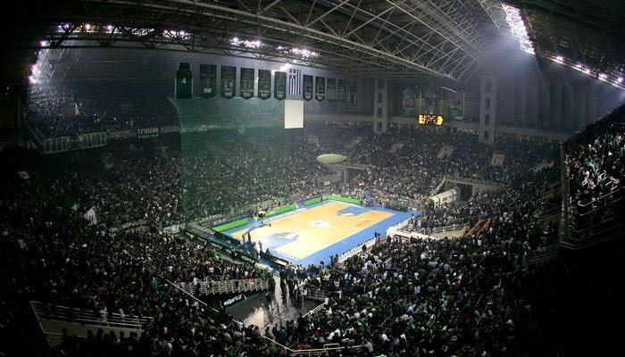 Με 17.700 φιλάθλους και κενά καθίσματα ο 2ος τελικός