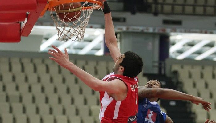 Ολυμπιακός – Πανελευσινιακός 85-60