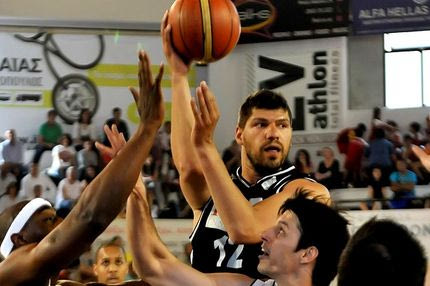 Επιστρέφει ο Λ. Παπαδόπουλος